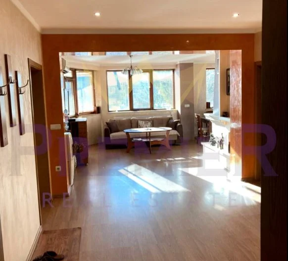 Четиристаен апартамент в центъра на град Добрич! -  - снимка 3 - Имоти Премиер