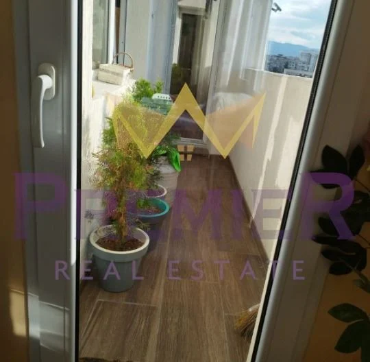 Четиристаен апартамент в ж.к. Люлин 9 -  - снимка 13 - Имоти Премиер