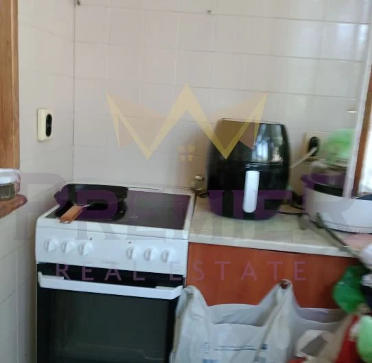 ЧЕТИРИСТАЕН апартамент във Възраждане 4 -  - снимка 7 - Имоти Премиер