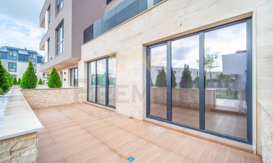 Четиристаен апартамент завършен до ключ с двоен гараж в района на Бриз -  - снимка 12 - Имоти Премиер