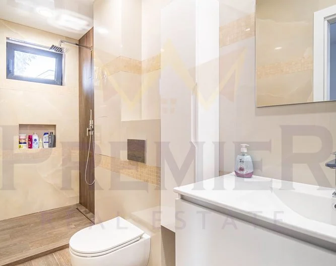 Четиристаен апартамент завършен до ключ с двоен гараж в района на Бриз -  - снимка 8 - Имоти Премиер