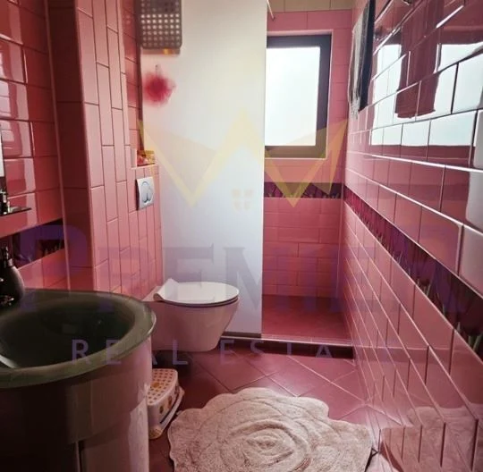 Четиристаен Луксозно Обзаведен с 2 Паркоместа / м-т Манастирски рид - - снимка 10 - Имоти Премиер