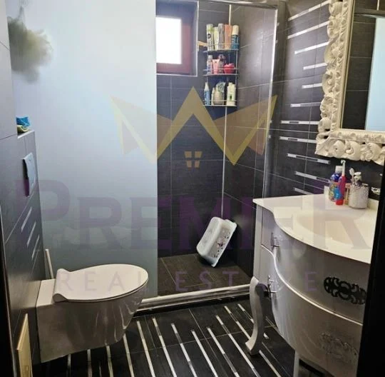 Четиристаен Луксозно Обзаведен с 2 Паркоместа / м-т Манастирски рид - - снимка 11 - Имоти Премиер