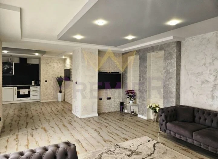 Четиристаен Луксозно Обзаведен с 2 Паркоместа / м-т Манастирски рид -  - снимка 3 - Имоти Премиер