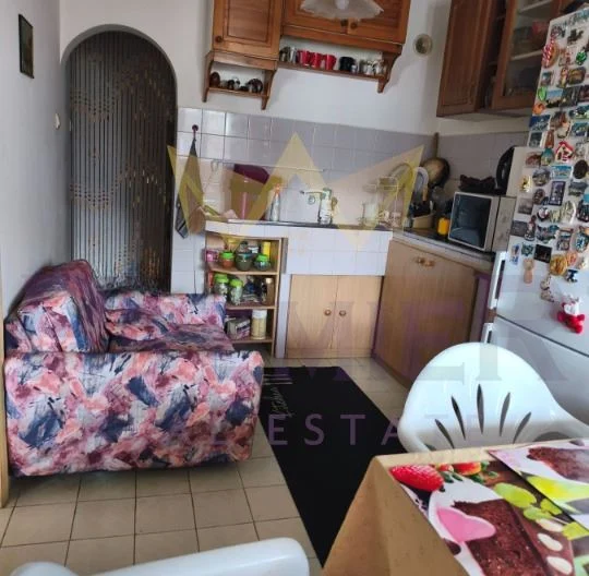 Четиристаен Лятно кино тракия -  - снимка 1 - Имоти Премиер