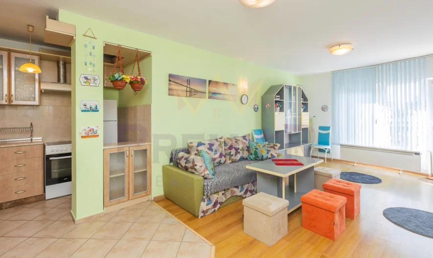 ЧЕТИРИСТАЕН напълно обзаведен до Община Варна! - - снимка 2 - Имоти Премиер