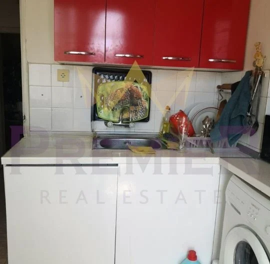 Четиристаен просторен апартамент - - снимка 3 - Имоти Премиер