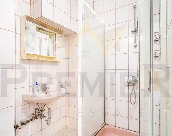 Четиристаен тухлен апартамент в района на Лятно кино Тракия - - снимка 13 - Имоти Премиер