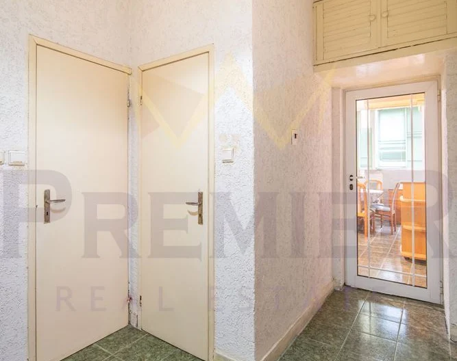 Четиристаен тухлен апартамент в района на Лятно кино Тракия - - снимка 16 - Имоти Премиер