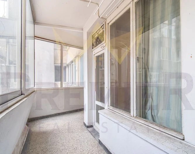 Четиристаен тухлен апартамент в района на Лятно кино Тракия - - снимка 19 - Имоти Премиер