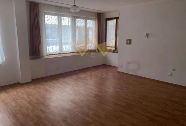 Агенция за недвижими имоти - Имоти Премиер - имот - 1192186, Цена: 550 EUR