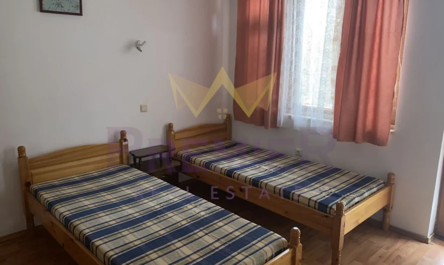 Четиристаен в Бургас, център -  - снимка 8 - Имоти Премиер