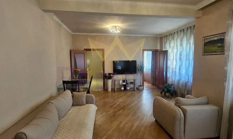 Четиристаен в кв.Иван Вазов -  - снимка 1 - Имоти Премиер