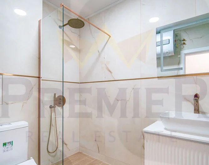 Чистно нов напълно обзаведен двустаен апартамент с паркомясто к.к Константин и Елена - - снимка 7 - Имоти Премиер