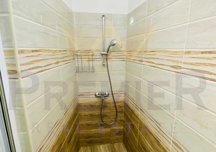 ЧИСТО НОВ АПАРТАМЕНТ С АНГЛИЙСКИ ДВОР -  - снимка 11 - Имоти Премиер