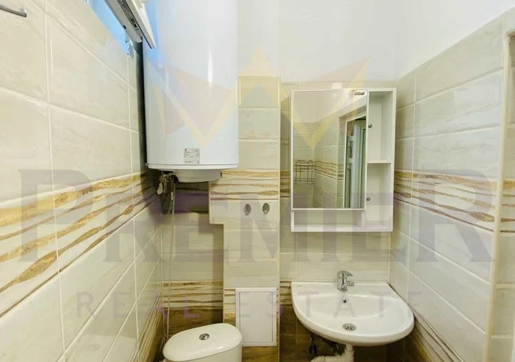 ЧИСТО НОВ АПАРТАМЕНТ С АНГЛИЙСКИ ДВОР -  - снимка 9 - Имоти Премиер