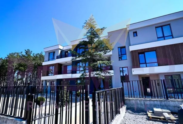 Агенция за недвижими имоти - Имоти Премиер - имот - 1061679, Цена: 169900 EUR