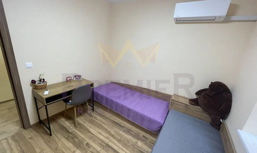 ЧИСТО НОВ ТРИСТАЕН ЦЕНТЪР - - снимка 12 - Имоти Премиер