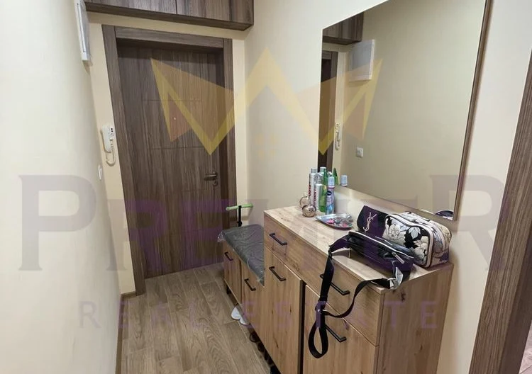 ЧИСТО НОВ ТРИСТАЕН ЦЕНТЪР - - снимка 13 - Имоти Премиер