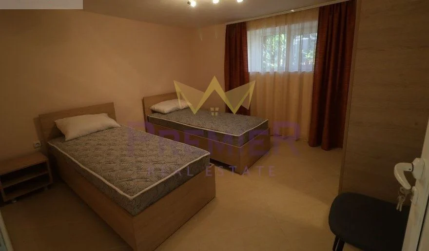 ЧИСТО НОВ ТРИСТАЕН ЦВЕТЕН КВАРТАЛ -  - снимка 3 - Имоти Премиер