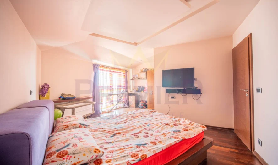 Чудесен Четиристаен  Апартамент на Пазарчeто на Чайка с Двойно Паркомясто и Незаменима Морска Панорама -  - снимка 13 - Имоти Премиер