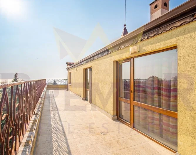 Чудесен Четиристаен  Апартамент на Пазарчeто на Чайка с Двойно Паркомясто и Незаменима Морска Панорама -  - снимка 15 - Имоти Премиер