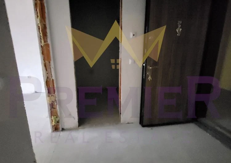 Чудесен двустаен апартамент в к.к.Св.Св.Константин и Елена - - снимка 3 - Имоти Премиер