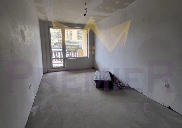 Чудесен двустаен апартамент в к.к.Св.Св.Константин и Елена - - снимка 5 - Имоти Премиер