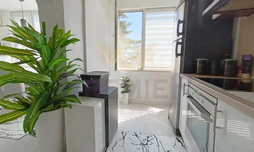 Чудесен ТРИСТАЕН апартамент , кв. Чайка - - снимка 6 - Имоти Премиер