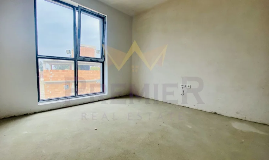 Чудесен Тристаен с Паркомясто !! На крачка от морето и к.к. Константин и Елена - - снимка 11 - Имоти Премиер