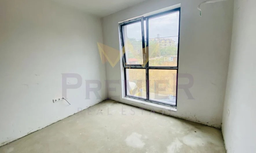 Чудесен Тристаен с Паркомясто !! На крачка от морето и к.к. Константин и Елена -  - снимка 9 - Имоти Премиер