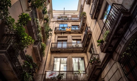 Агенция за недвижими имоти - Имоти Премиер - имот - 1207975, Цена: 1900000 EUR