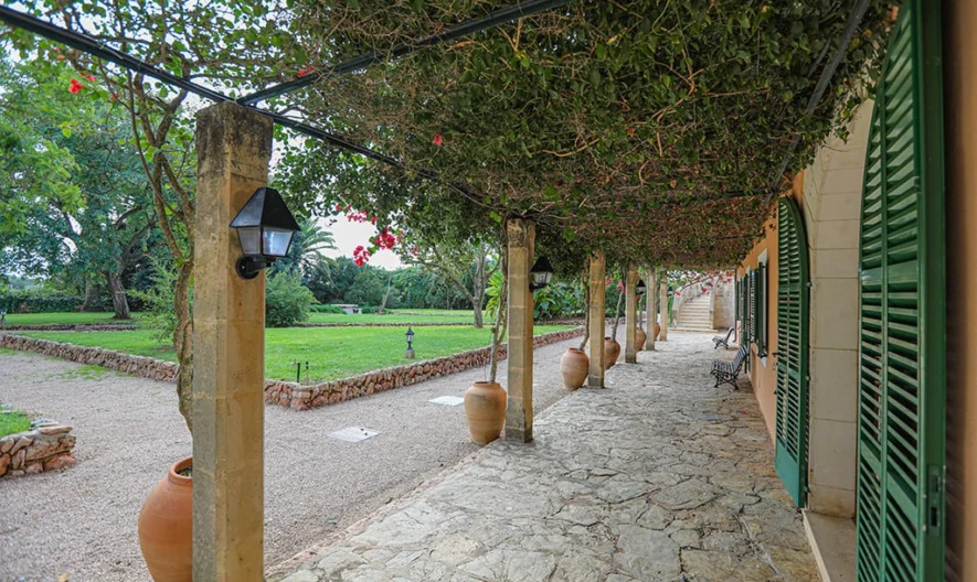 Commercial property in Llucmajor, Mallorca (20 bedrooms, 10 bathrooms) - - snimka 1 - Imoti Premier