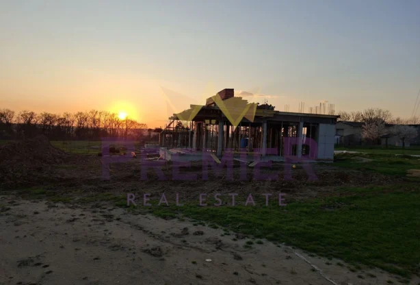 Агенция за недвижими имоти - Имоти Премиер - имот - 1003999, Цена: 260000 EUR