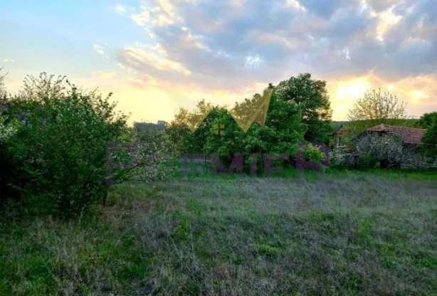 Агенция за недвижими имоти - Имоти Премиер - имот - 757221, Цена: 38000 EUR