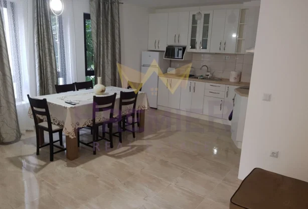 Агенция за недвижими имоти - Имоти Премиер - имот - 1086642, Цена: 850 EUR