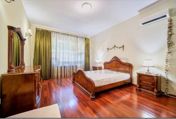 Агенция за недвижими имоти - Имоти Премиер - имот - 627145, Цена: 990000 EUR