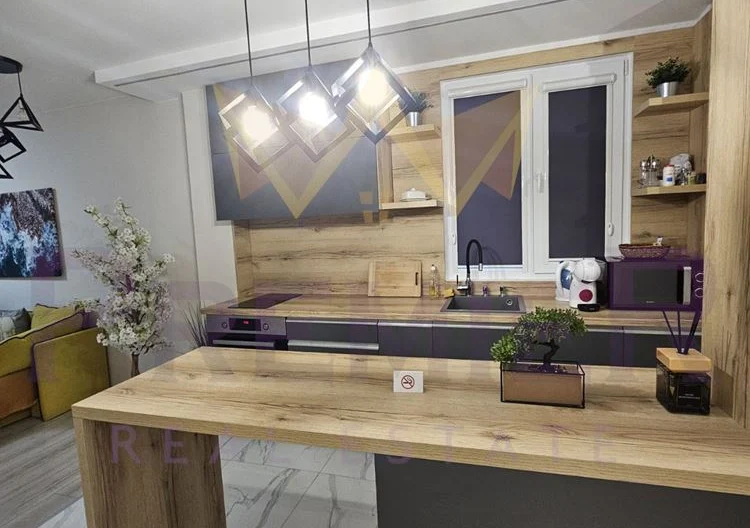 DESIGNER FOUR-ROOM APARTMENT IN THE CENTER OF VARNA // NEPTUN DISTRICT !! -  - snimka 5 - Imoti Premier