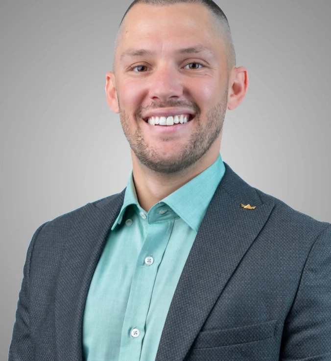 Деян Митев - ИМОТИ ПРЕМИЕР - Агенция за недвижими имоти