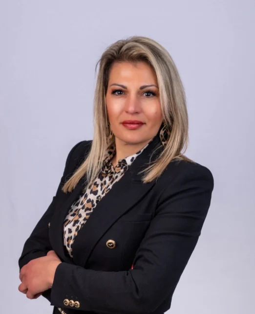 Просторен Двустаен с Голяма Тераса / Център - ИМОТИ ПРЕМИЕР - Агенция за недвижими имоти