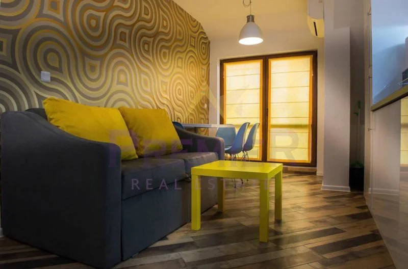 ДИЗАЙНЕРСКО СТУДИО ЧЕРВЕН ПЛОЩАД - - снимка 4 - Имоти Премиер