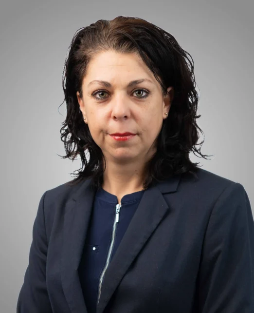 Просторен тристаен тухлен  апартамент с подземен гараж , находящ се в гр Добрич , до Езикова гимназия - ИМОТИ ПРЕМИЕР - Агенция за недвижими имоти