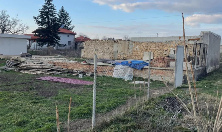 Дом 35 кв.м., участок 1600 кв.м., г. Суворово -  - снимка 4 - Имоти Премиер