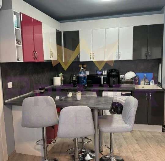 DREI-ZIMMER-WOHNUNG ZENTRUM - - snimka 1 - Imoti Premier