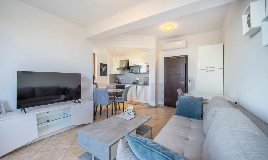 Dreistöckiges Haus mit Meerpanorama, Pool und Garage - - snimka 10 - Imoti Premier