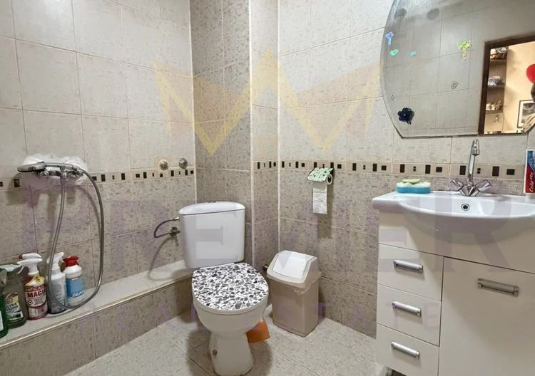 DREIZIMMERWOHNUNG, BUSBAHNHOF - - snimka 8 - Imoti Premier