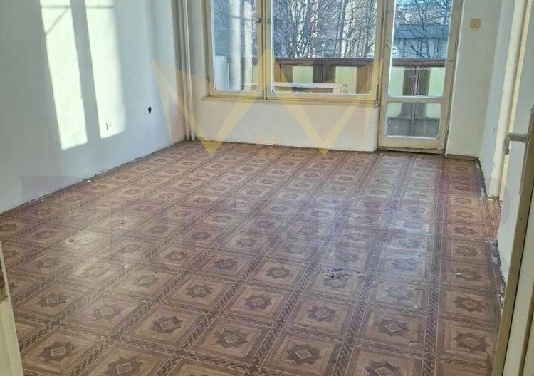 Dreizimmerwohnung im Viertel Yuzhen -  - snimka 2 - Imoti Premier