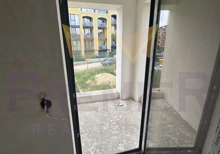 Dreizimmerwohnung in einem Boutique-Gebäude in St. Konstantin und Elena -  - snimka 1 - Imoti Premier