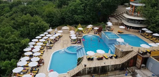Dreizimmerwohnung mit Meerblick im Ferienkomplex Goldstrand -  - snimka 11 - Imoti Premier