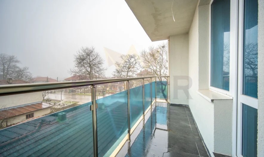 Dreizimmerwohnung nach bulgarischem Standard (BDS), gelegen in einem hochwertigen Backsteingebäude mit Bauabnahme (Akt 16) in der Stadt Balchik, Gebiet Dobrich -  - snimka 2 - Imoti Premier